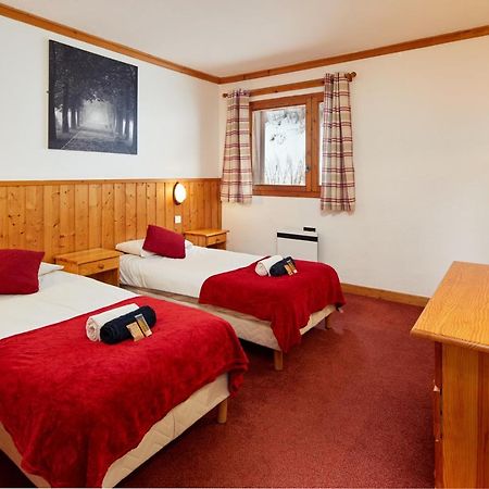 Hotel La Foret เปเซย์-น็องครัวซ์ ภายนอก รูปภาพ